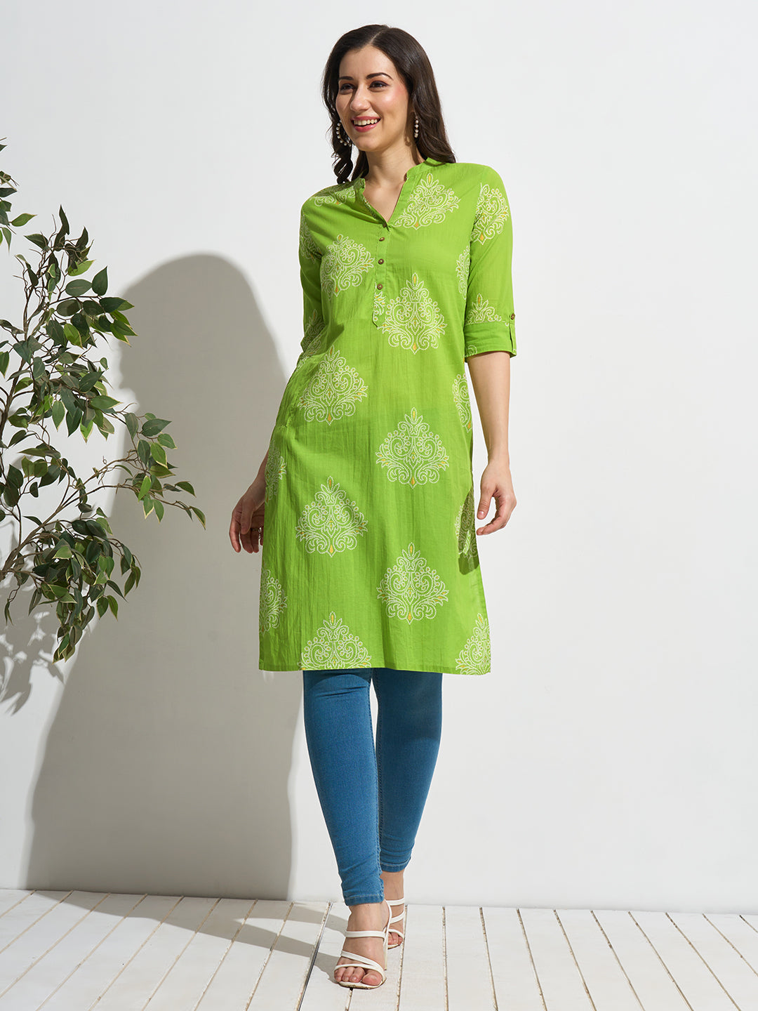 Green Comfort Fit Cotton Kurta for Women